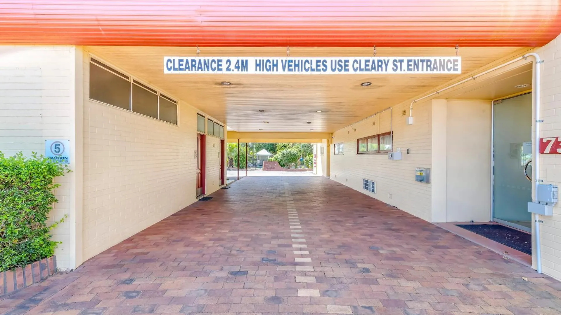 ****  Bundaberg International Motel Australia