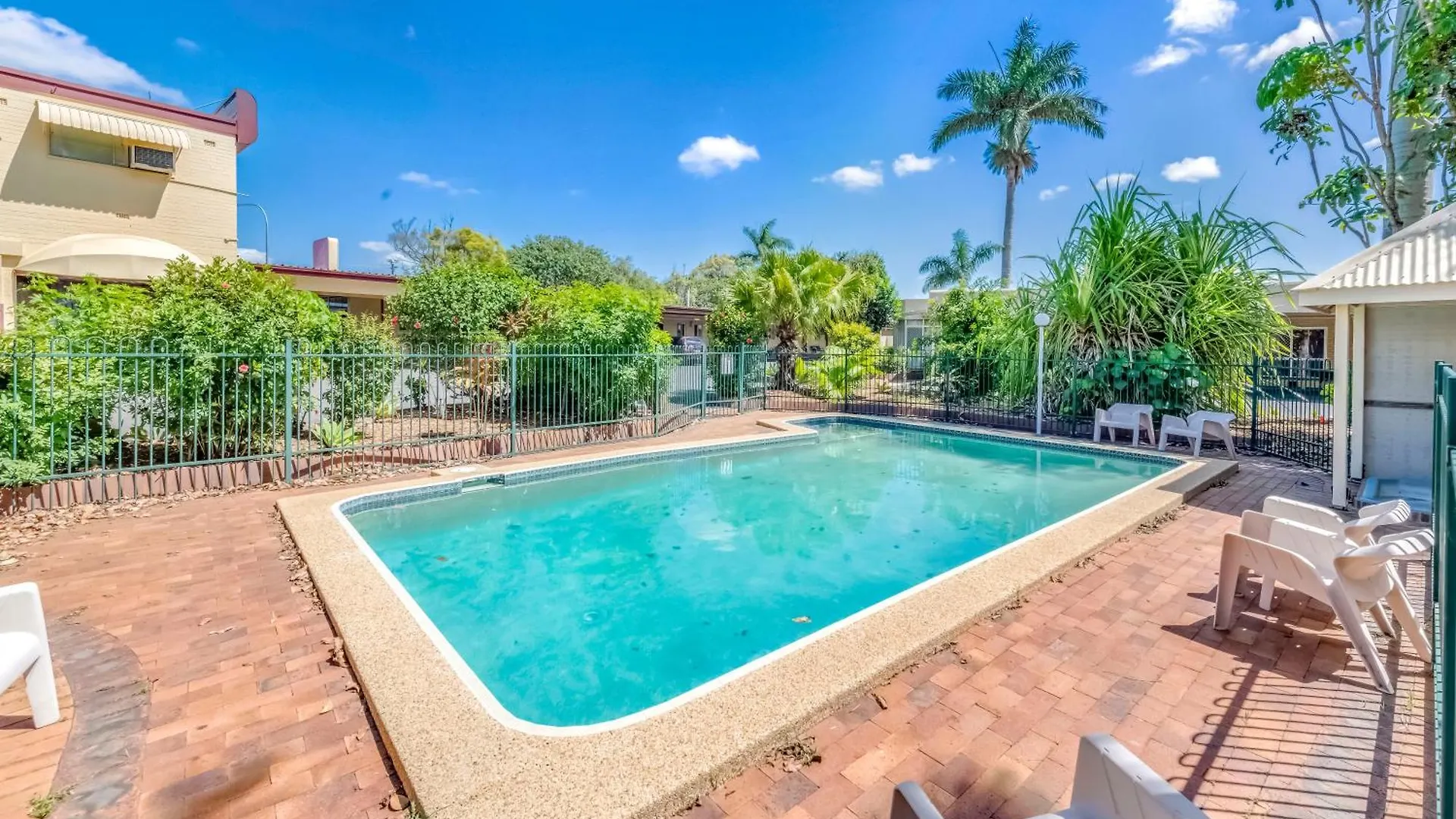 Bundaberg International Motel 4*,