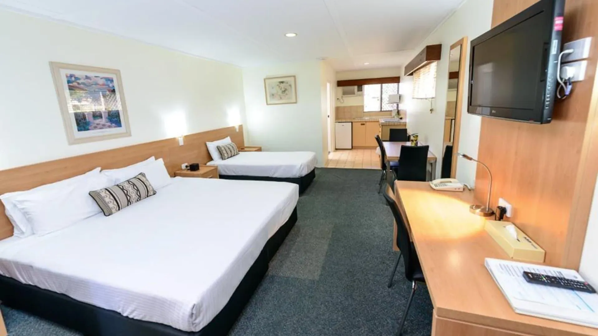 Bundaberg International Motel 4*,